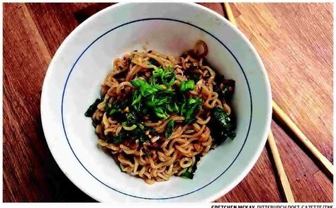 10-minute chili noodles for an easy summer burn